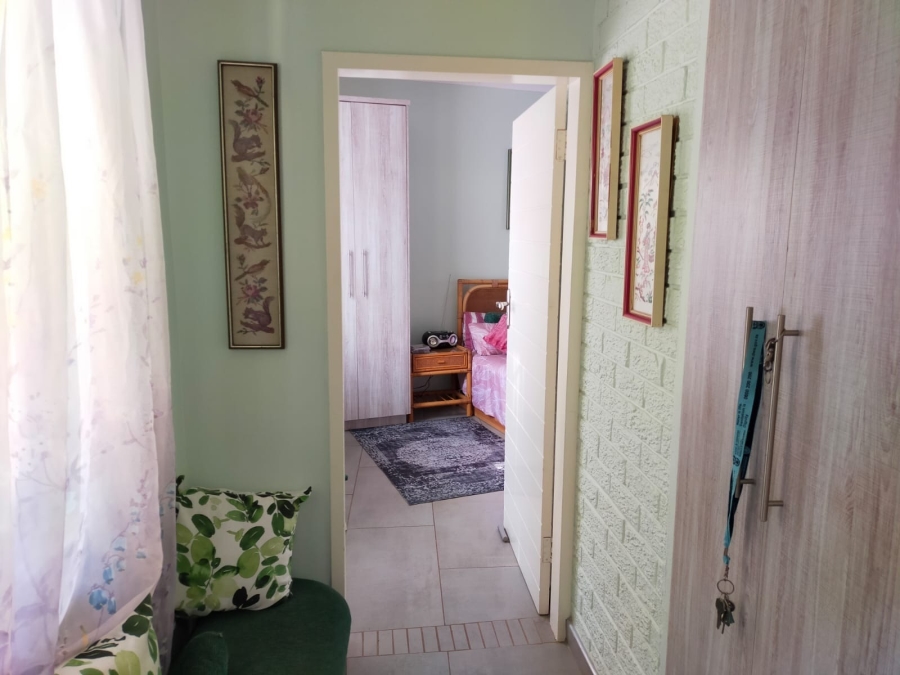 1 Bedroom Property for Sale in Modderfontein A H North West